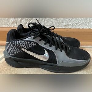 Nike Sabrina 2 Black/Metallic Silver Basketball / Athletic Sneakers; size 9.5